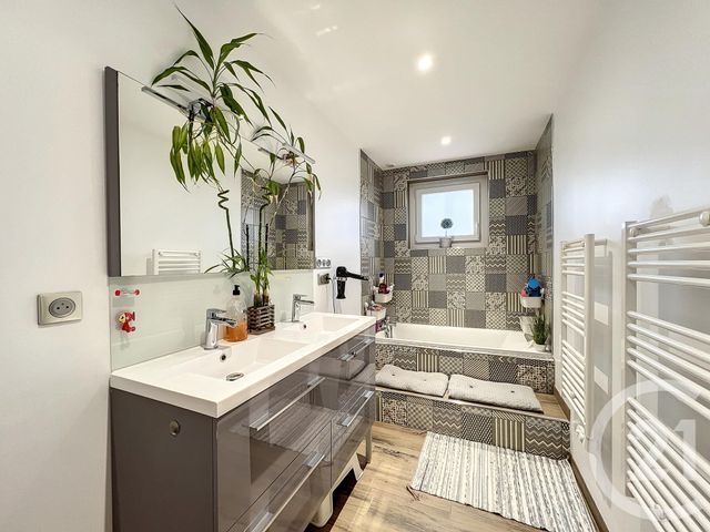 Maison à vendre - 6 pièces - 229,50 m2 - Villeneuve Sur Lot - 47 - AQUITAINE