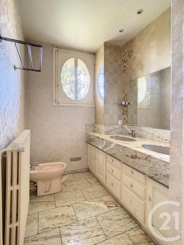 Maison à vendre - 8 pièces - 257,93 m2 - Villeneuve Sur Lot - 47 - AQUITAINE