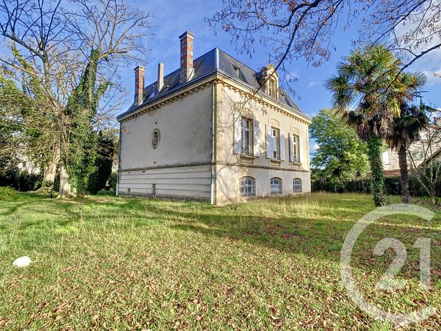Maison à vendre - 8 pièces - 257,93 m2 - Villeneuve Sur Lot - 47 - AQUITAINE