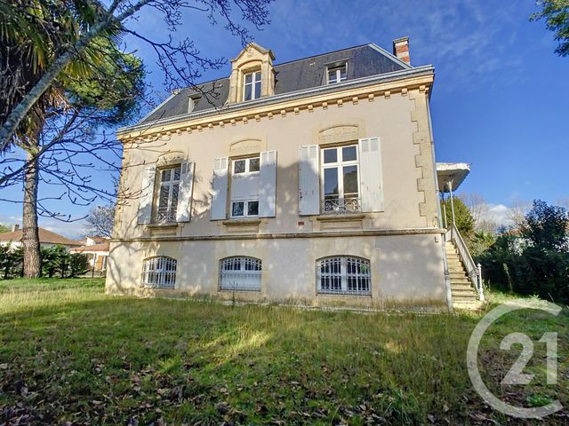 Maison à vendre - 8 pièces - 257,93 m2 - Villeneuve Sur Lot - 47 - AQUITAINE