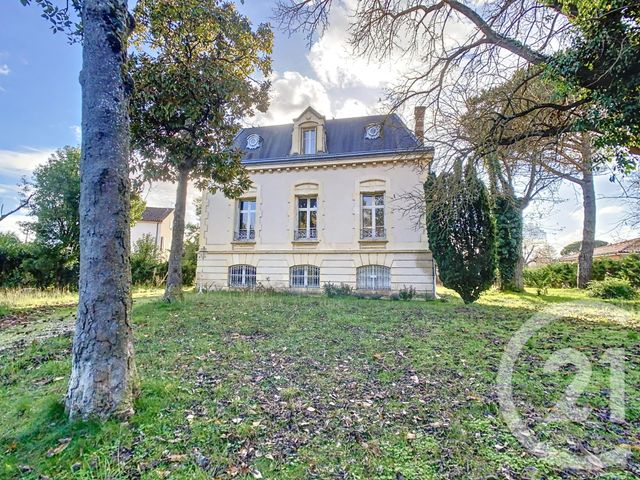 Maison à vendre - 8 pièces - 257,93 m2 - Villeneuve Sur Lot - 47 - AQUITAINE
