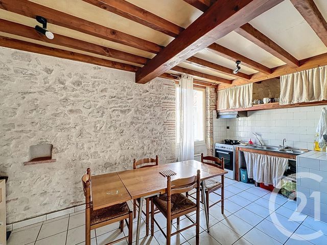 Appartement F5 à vendre - 5 pièces - 107 m2 - Villeneuve Sur Lot - 47 - AQUITAINE