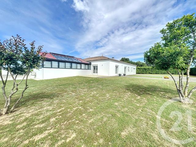 Maison à vendre - 6 pièces - 212,15 m2 - St Sylvestre Sur Lot - 47 - AQUITAINE