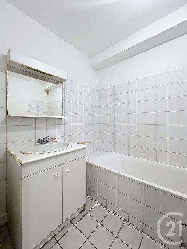 Appartement T2 à vendre - 2 pièces - 44,04 m2 - Villeneuve Sur Lot - 47 - AQUITAINE