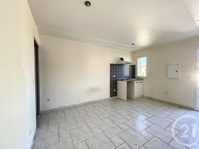Appartement Studio à louer - 2 pièces - 19,01 m2 - Ste Livrade Sur Lot - 47 - AQUITAINE