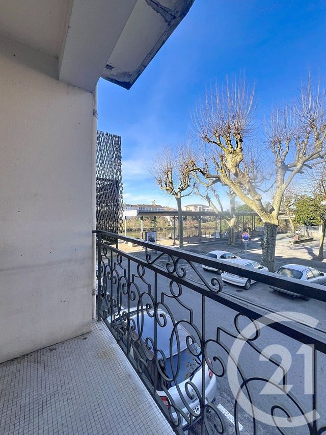 Appartement T3 &agrave; louer - 3 pi&egrave;ces - 64 m2 - Villeneuve Sur Lot - 47 - AQUITAINE