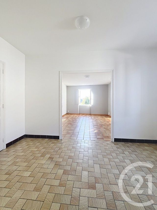 Appartement à louer - 3 pièces - 79,63 m2 - Ste Livrade Sur Lot - 47 - AQUITAINE