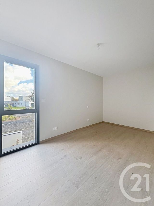 Maison &agrave; louer - 4 pi&egrave;ces - 101,19 m2 - Villeneuve Sur Lot - 47 - AQUITAINE