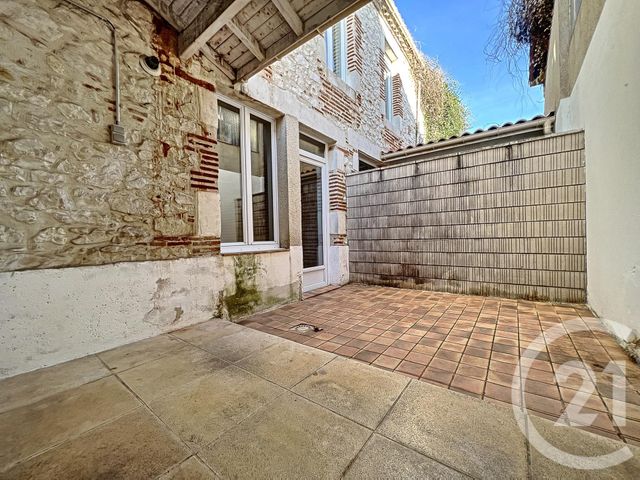 Appartement à louer - 2 pièces - 56 m2 - Villeneuve Sur Lot - 47 - AQUITAINE