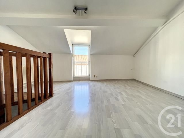 Appartement à louer - 2 pièces - 56 m2 - Villeneuve Sur Lot - 47 - AQUITAINE