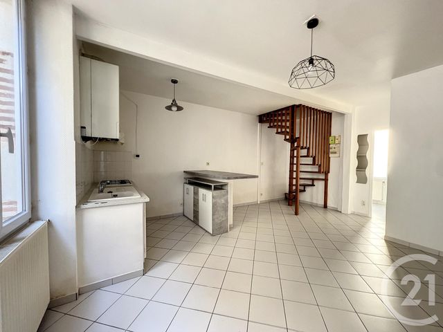 Appartement à louer - 2 pièces - 56 m2 - Villeneuve Sur Lot - 47 - AQUITAINE