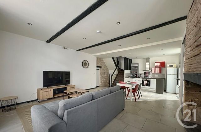 Maison à louer - 3 pièces - 77,26 m2 - St Pastour - 47 - AQUITAINE