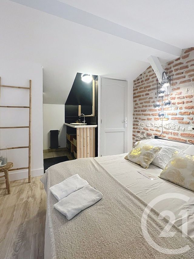 Maison &agrave; louer - 5 pi&egrave;ces - 141,18 m2 - Villeneuve Sur Lot - 47 - AQUITAINE