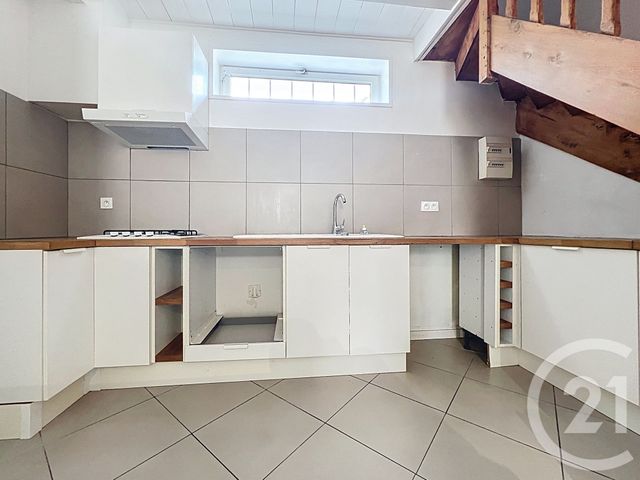 Maison &agrave; louer - 4 pi&egrave;ces - 75 m2 - Villeneuve Sur Lot - 47 - AQUITAINE