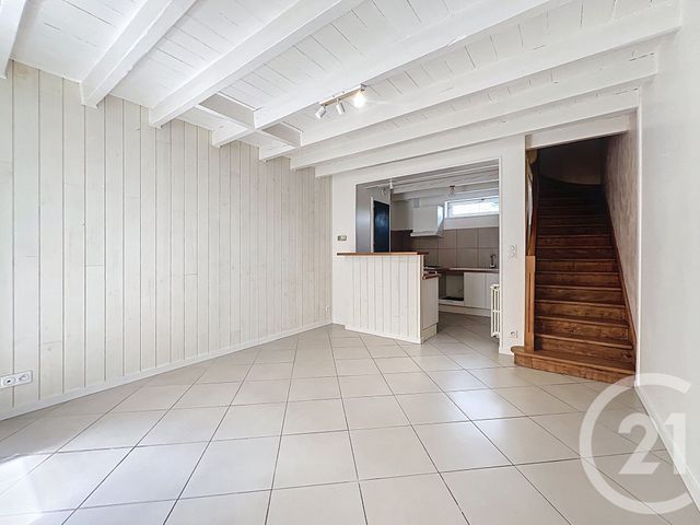 Maison &agrave; louer - 4 pi&egrave;ces - 75 m2 - Villeneuve Sur Lot - 47 - AQUITAINE