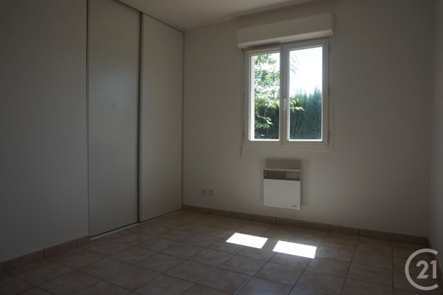 Maison &agrave; louer - 4 pi&egrave;ces - 92,56 m2 - Villeneuve Sur Lot - 47 - AQUITAINE