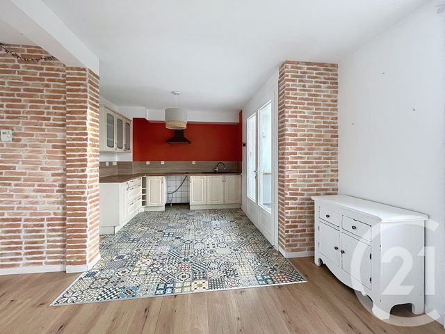 Maison &agrave; louer - 5 pi&egrave;ces - 97,70 m2 - Villeneuve Sur Lot - 47 - AQUITAINE