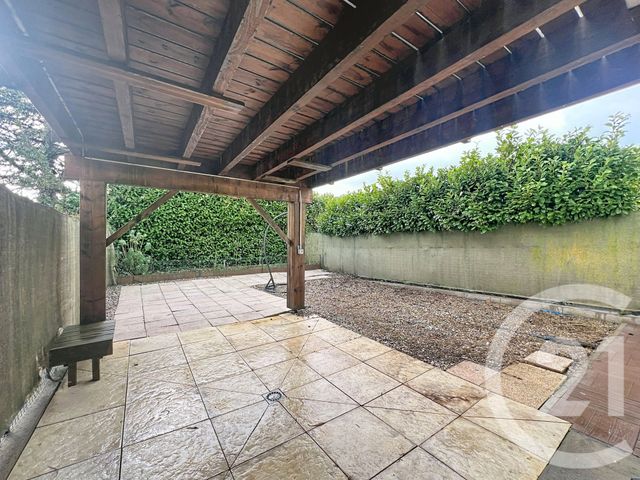 Maison &agrave; louer - 5 pi&egrave;ces - 97,70 m2 - Villeneuve Sur Lot - 47 - AQUITAINE