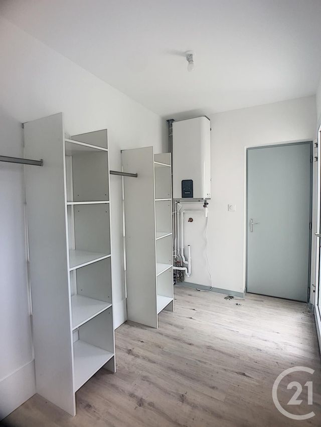 Appartement &agrave; louer - 2 pi&egrave;ces - 60,04 m2 - Villeneuve Sur Lot - 47 - AQUITAINE