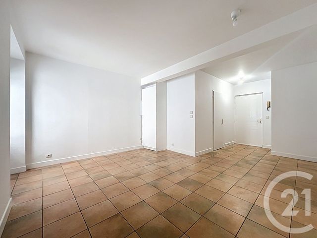 Appartement T2 &agrave; louer - 2 pi&egrave;ces - 44,04 m2 - Villeneuve Sur Lot - 47 - AQUITAINE
