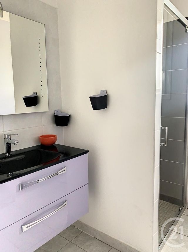 Maison &agrave; louer - 3 pi&egrave;ces - 58 m2 - Monflanquin - 47 - AQUITAINE