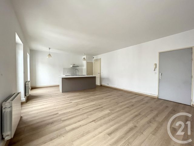 Appartement T2 &agrave; louer - 2 pi&egrave;ces - 55 m2 - Villeneuve Sur Lot - 47 - AQUITAINE