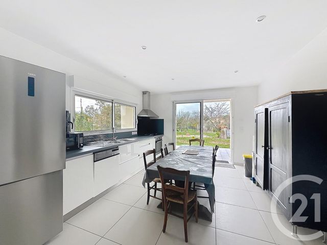 Maison &agrave; louer - 4 pi&egrave;ces - 116,87 m2 - Villeneuve Sur Lot - 47 - AQUITAINE