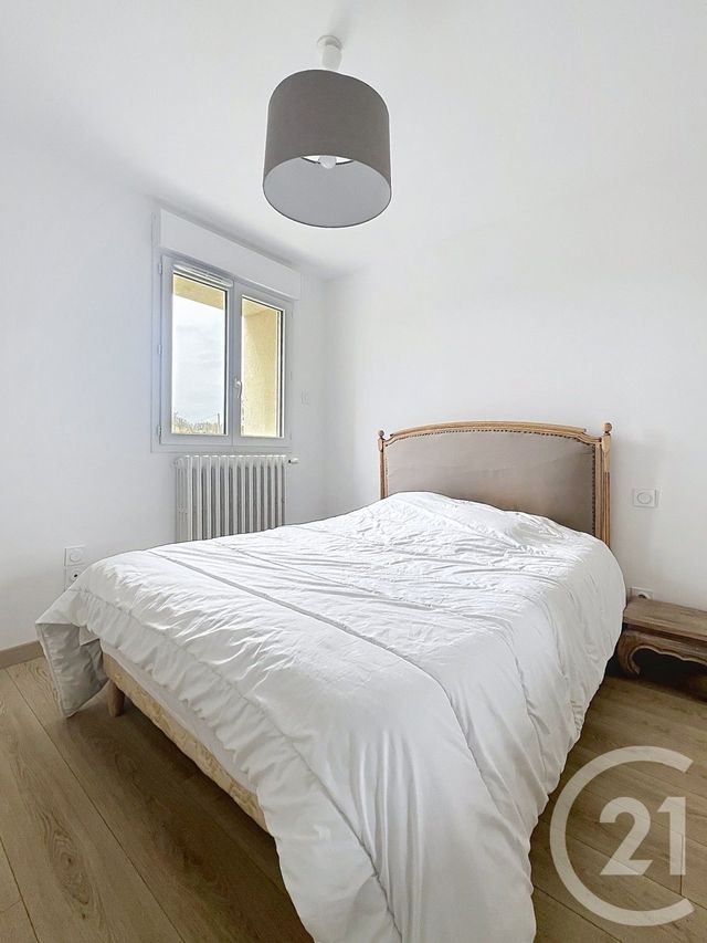 Maison &agrave; louer - 4 pi&egrave;ces - 116,87 m2 - Villeneuve Sur Lot - 47 - AQUITAINE