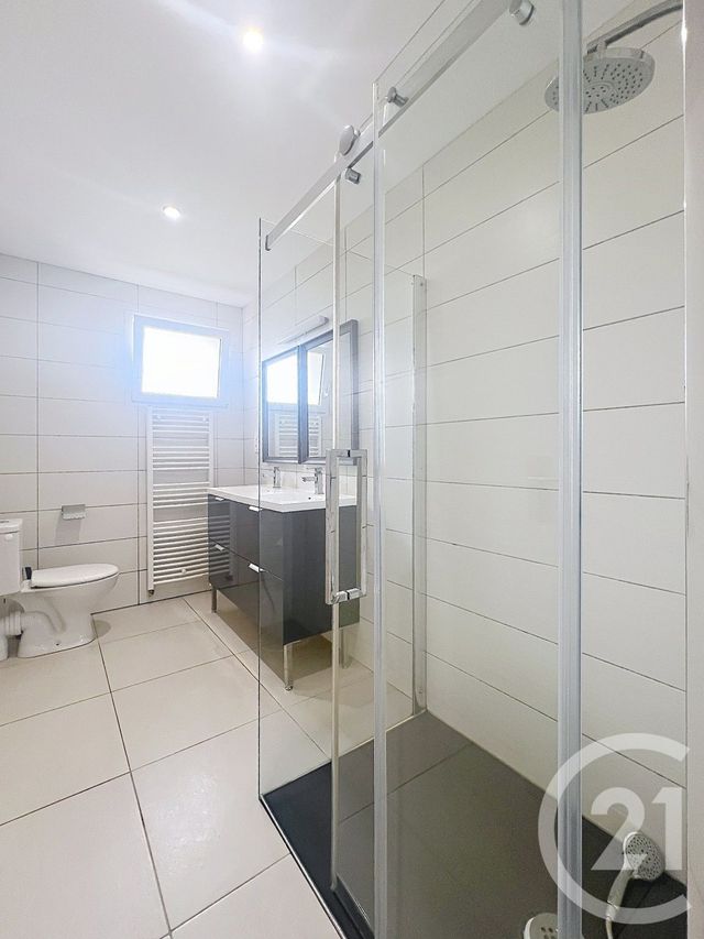 Maison &agrave; louer - 4 pi&egrave;ces - 116,87 m2 - Villeneuve Sur Lot - 47 - AQUITAINE