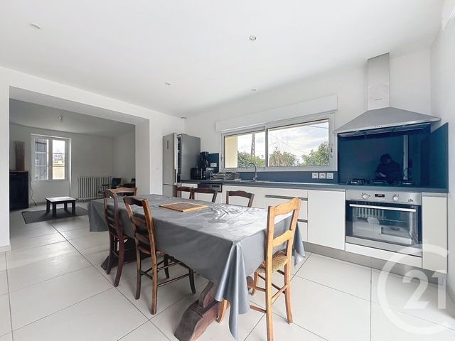 Maison &agrave; louer - 4 pi&egrave;ces - 116,87 m2 - Villeneuve Sur Lot - 47 - AQUITAINE