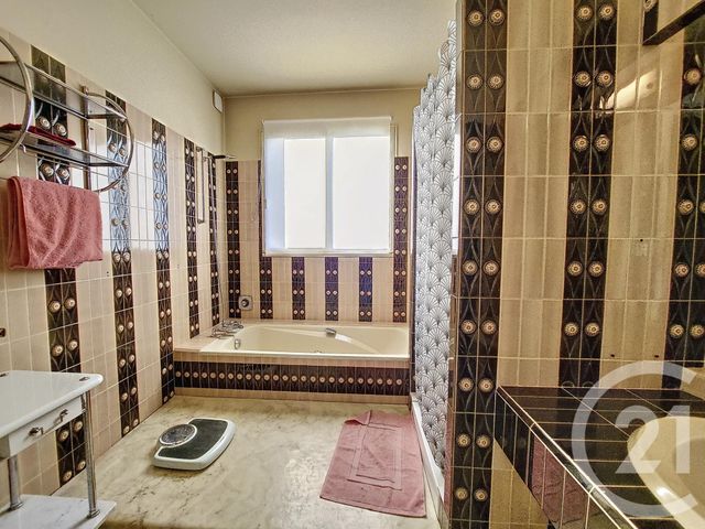 Maison à vendre - 6 pièces - 249,77 m2 - Ste Livrade Sur Lot - 47 - AQUITAINE