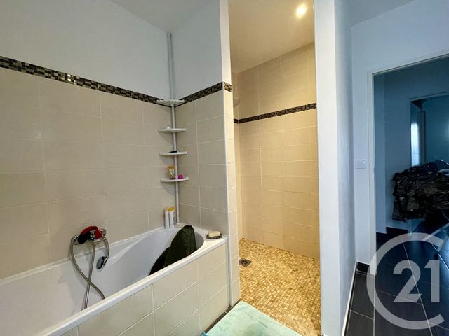 Maison à louer - 5 pièces - 126 m2 - La Croix Blanche - 47 - AQUITAINE