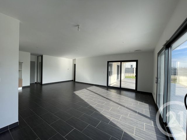 Maison &agrave; louer - 5 pi&egrave;ces - 126 m2 - La Croix Blanche - 47 - AQUITAINE