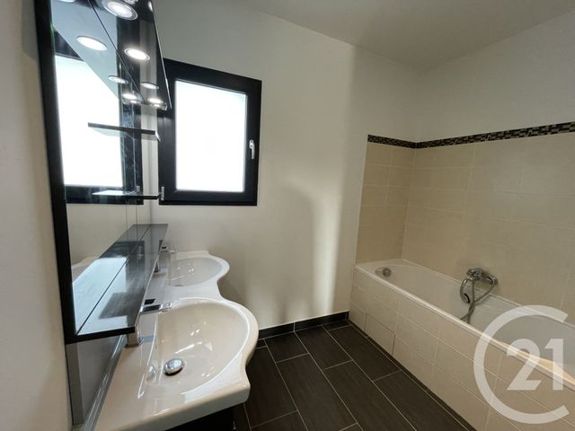 Maison &agrave; louer - 5 pi&egrave;ces - 126 m2 - La Croix Blanche - 47 - AQUITAINE