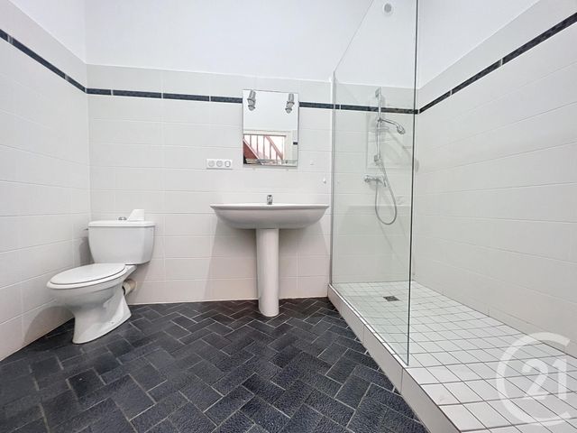 Maison &agrave; louer - 5 pi&egrave;ces - 109,40 m2 - Agen - 47 - AQUITAINE