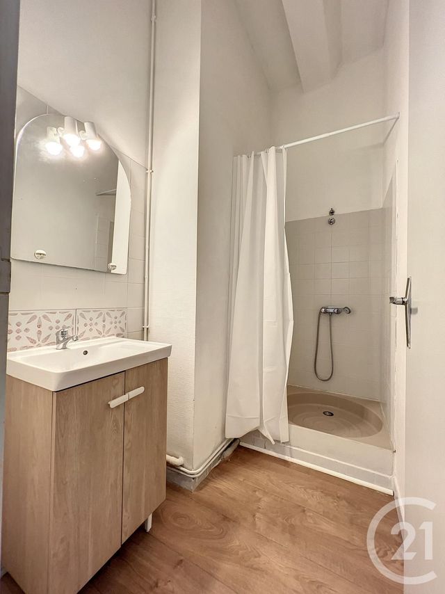 Appartement Studio &agrave; louer - 1 pi&egrave;ce - 19,37 m2 - Agen - 47 - AQUITAINE