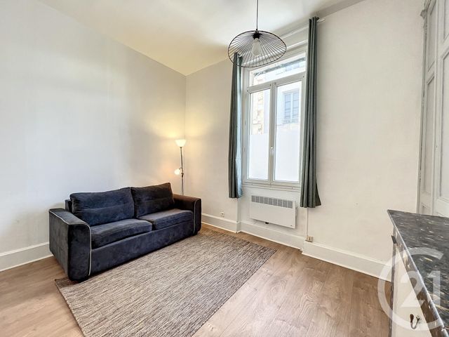 Appartement Studio &agrave; louer - 1 pi&egrave;ce - 19,37 m2 - Agen - 47 - AQUITAINE
